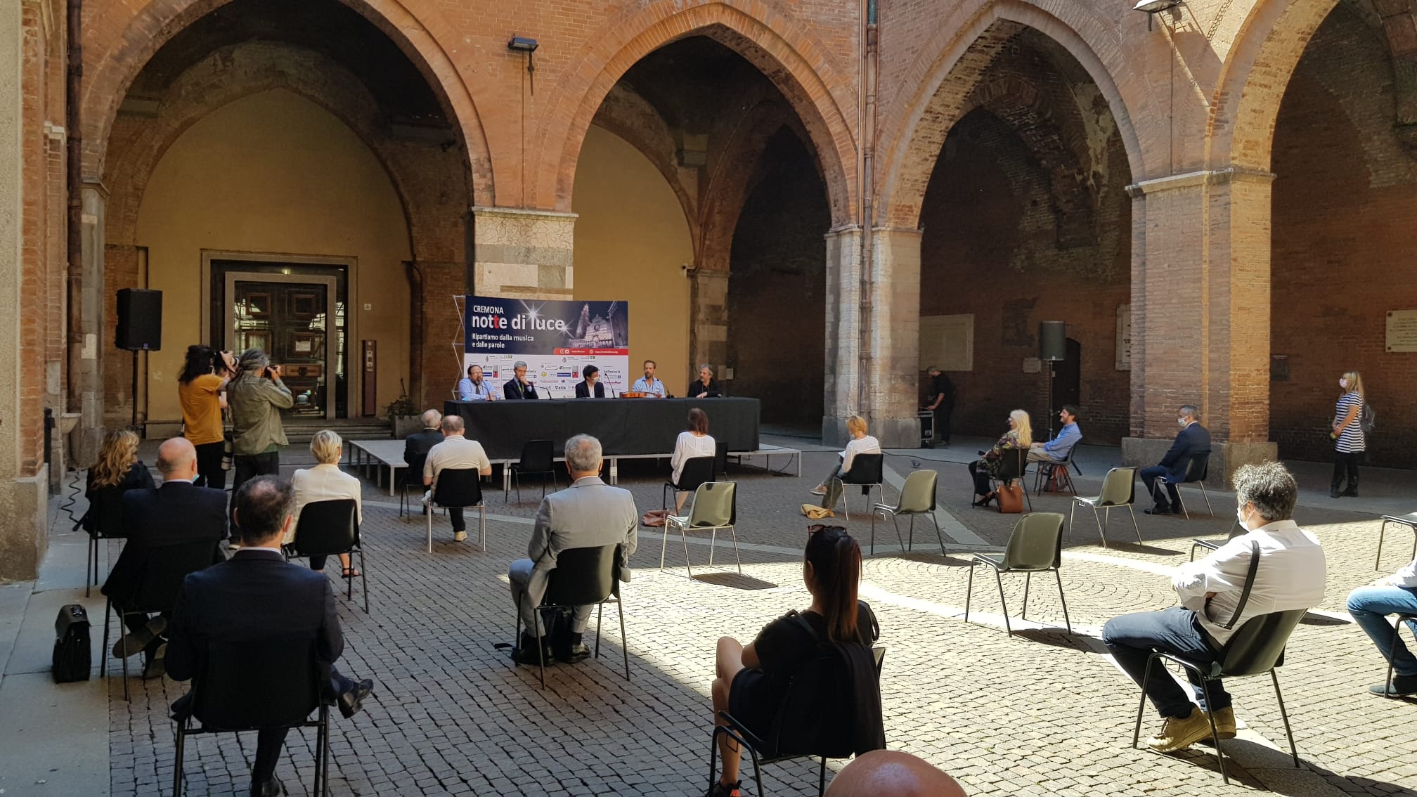 Presentazione Cremona Notte di luce 04