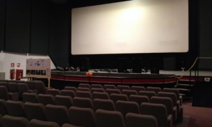 Da domani si torna al cinema e a teatro: niente mascherina al posto