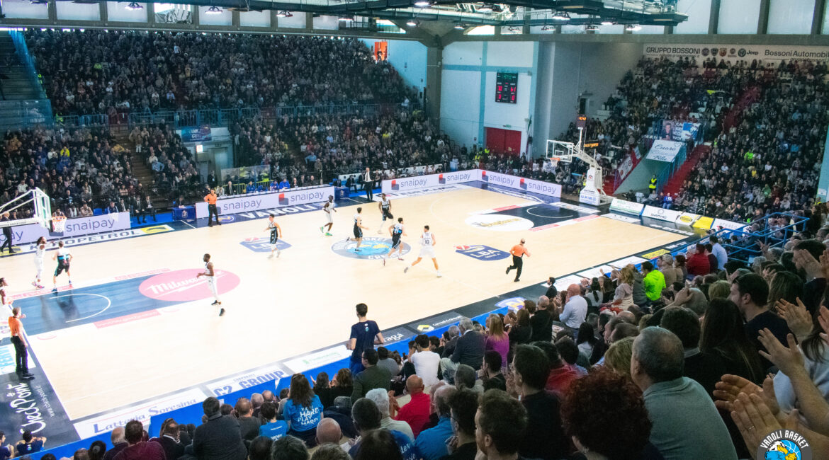 Vanoli Basket, dopo l’iscrizione alla serie A1 serve costruire la nuova squadra