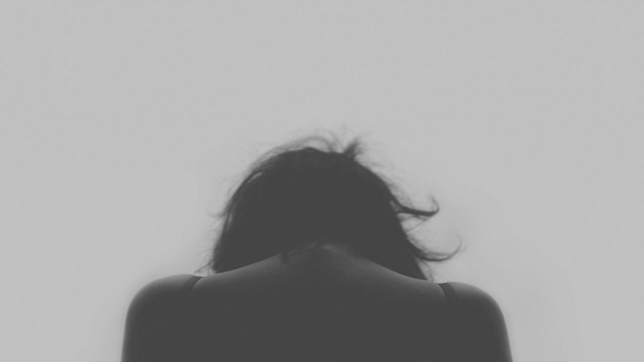 Donna si toglie la vita: è il sesto suicidio in tre mesi nel Cremasco