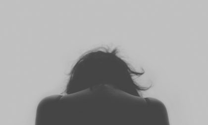 Donna si toglie la vita: è il sesto suicidio in tre mesi nel Cremasco