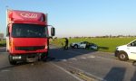 Scontro tra auto e camion ad Agnadello, 78enne incastrato tra le lamiere FOTO