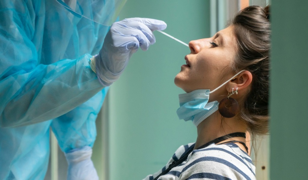 Quarantene e tamponi, cosa fare se sei positivo: il vademecum di Ats Val Padana