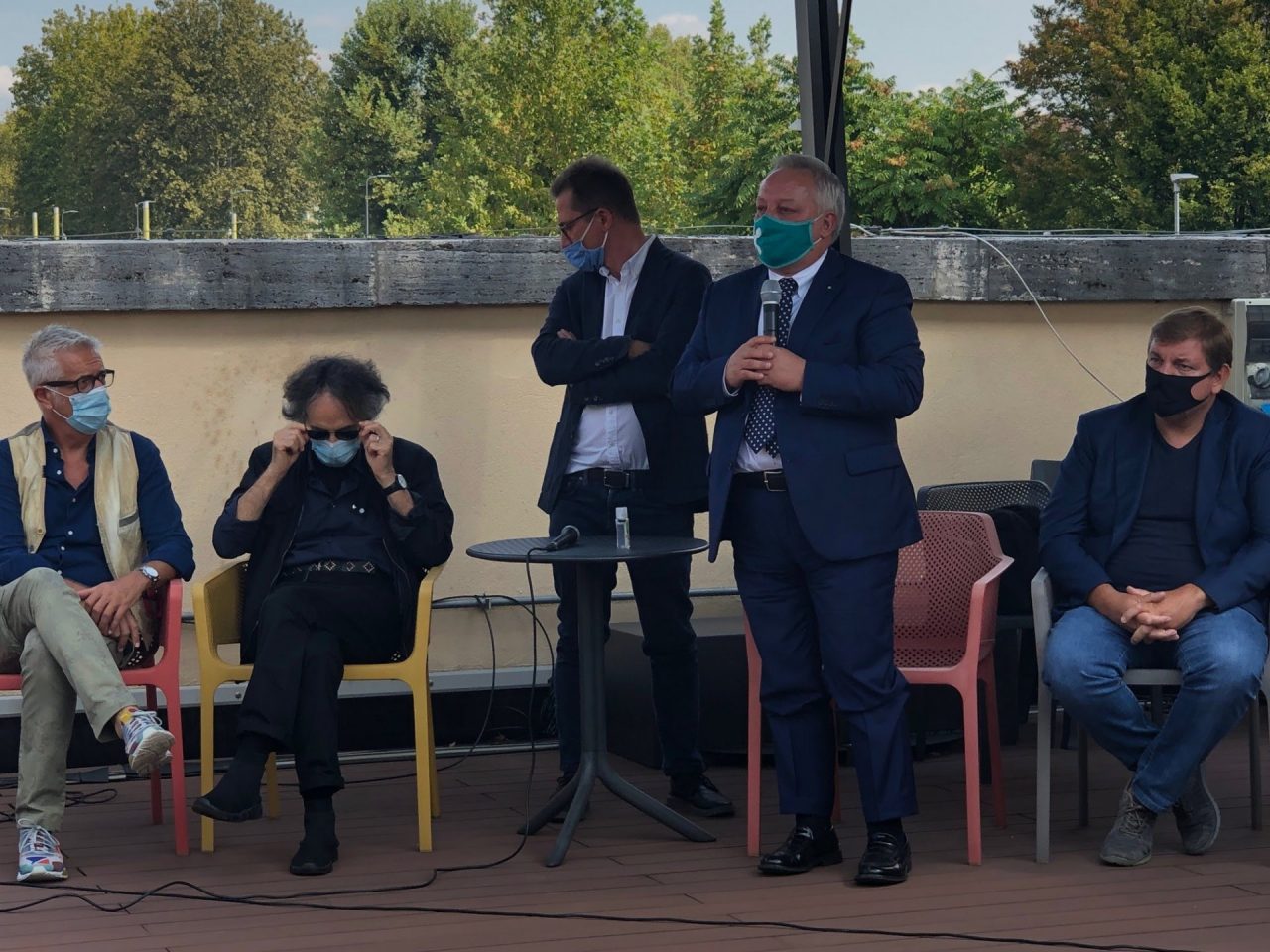 Covid, presentato il docufilm “A viso aperto”: sul grande schermo la pandemia nei territori più colpiti