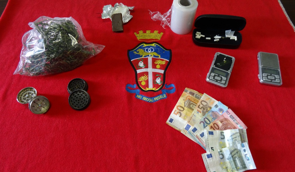 Violenta lite in casa, i Carabinieri arrivano e arrestano giovane spacciatore