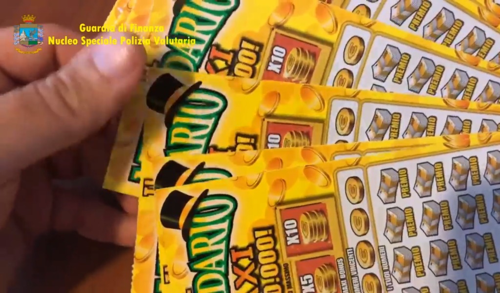 Dipendenti rubavano informazioni per vincere biglietti milionari al “Gratta e vinci”: uno era stato vinto a Cremona VIDEO