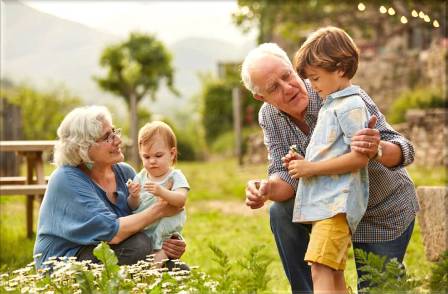 Imparare a diventare nonni? il Consultorio di Cremona organizza una conferenza in video