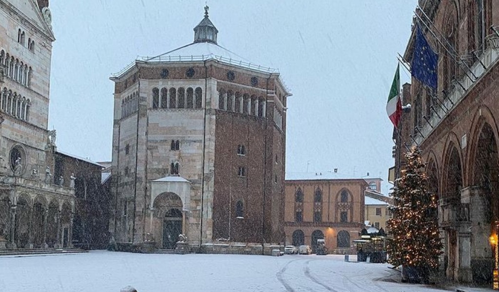 E’ arrivata la neve a Cremona: le foto della nevicata in città