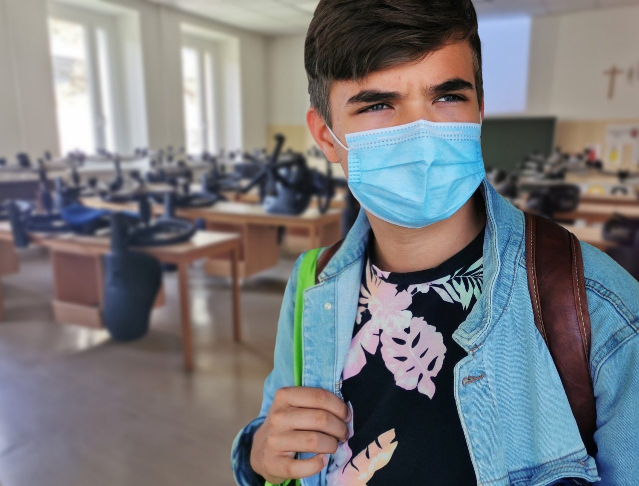 “Basta DAD. Riapriamo le scuole” genitori in piazza contro la didattica a distanza