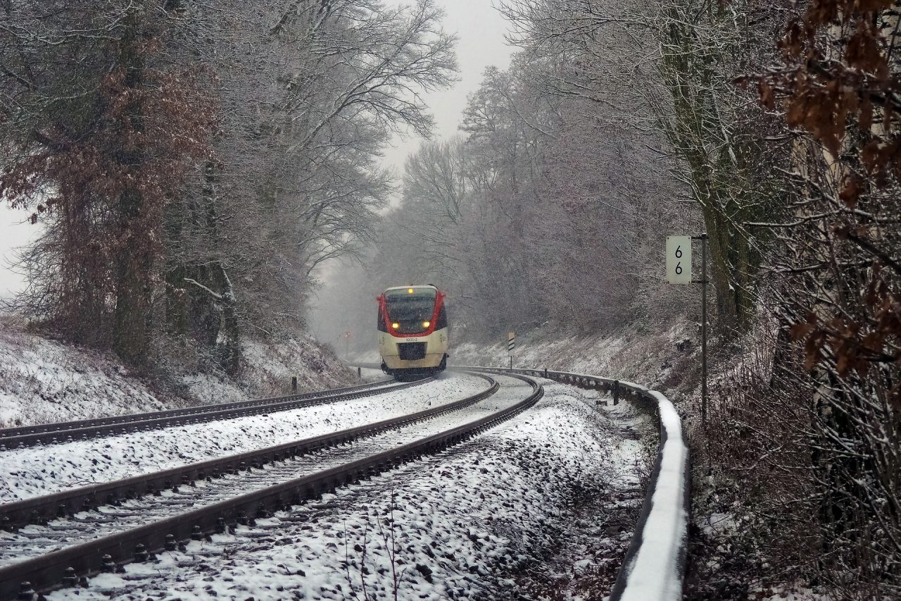 Scatta il piano neve anche sulla circolazione ferroviaria: oggi meno treni sui binari