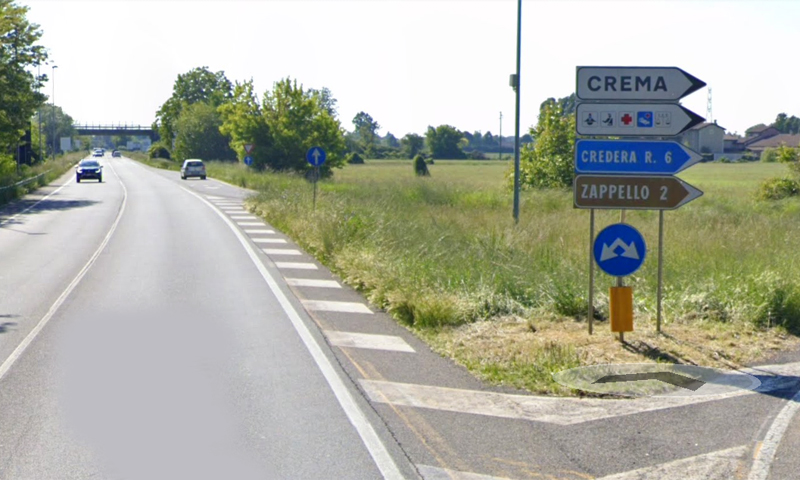 Terribile frontale tra auto e camion, 26enne in gravissime condizioni