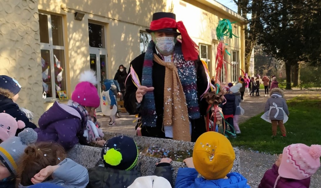 Re Carnevale è arrivato nelle scuole.. e i bambini non potevano essere più felici