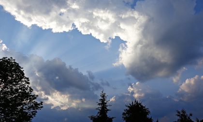 Inizio settimana tra sole, nuvole e qualche pioggia | Meteo Lombardia