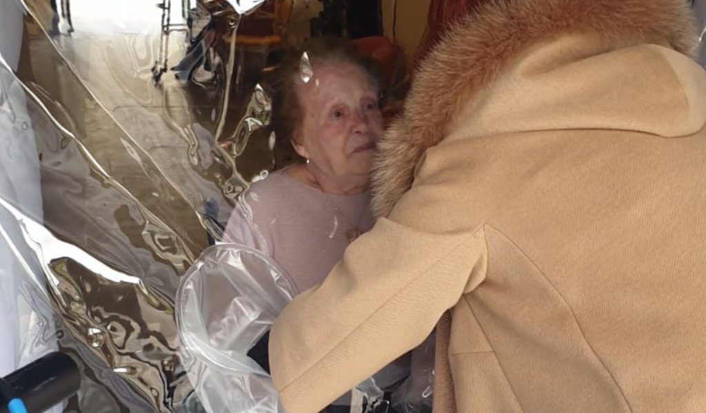 Il sindacato dei pensionati dona una stanza degli abbracci alla Rsa di Casalbuttano