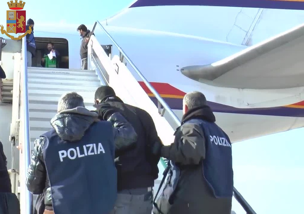 Soggetti pericolosi: due extracomunitari espulsi e un 24enne trattenuto nel Cpr di Milano