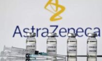 Scomparsa (quasi) la paura di AstraZeneca: la Lombardia si offre di utilizzare le dosi rifiutate da altre regioni