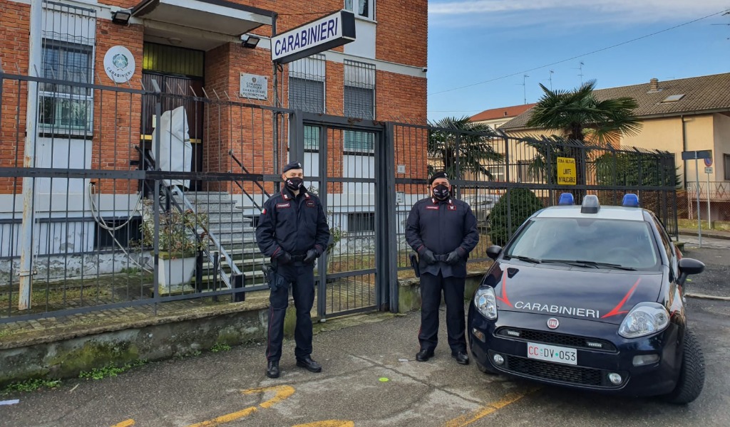 Agli arresti domiciliari ma non si fa trovare a casa: si aprono le porte del carcere