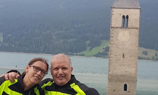 Schianto in moto: muoiono insieme padre e figlia