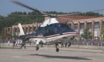L'elicottero dei Carabinieri fa visita agli alunni della scuola Marconi di Casalmaggiore