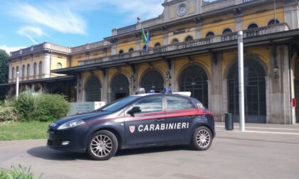 Lite in centro, spunta un coltello: denunciato 36enne