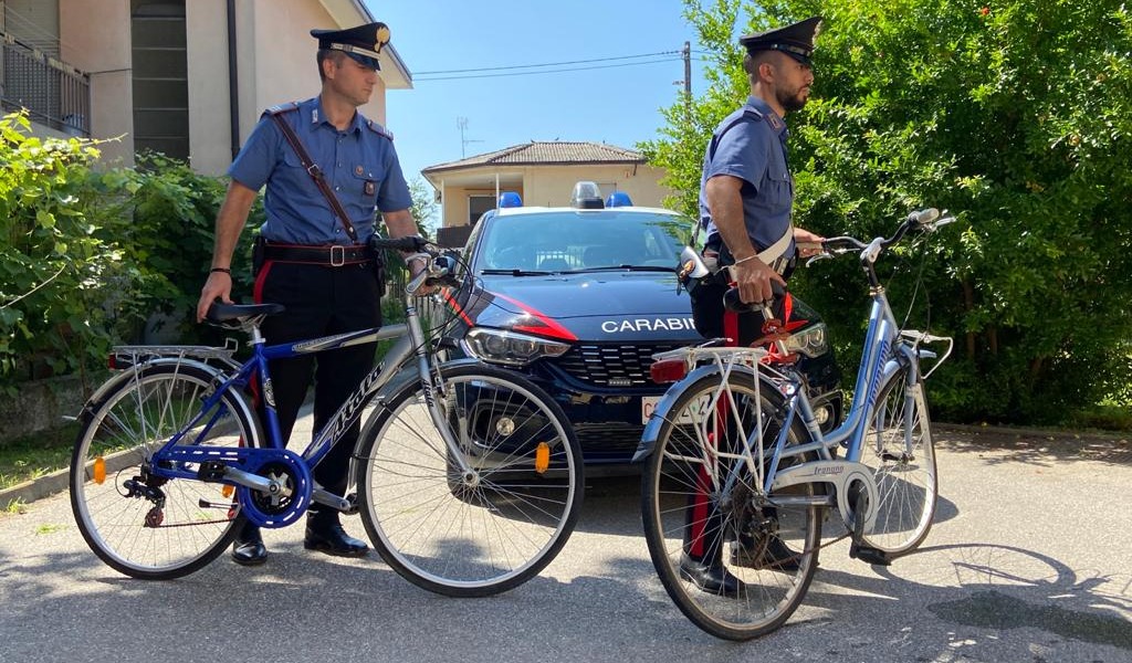 Denunciati giovani ladri di biciclette, uno non ha neanche 18 anni