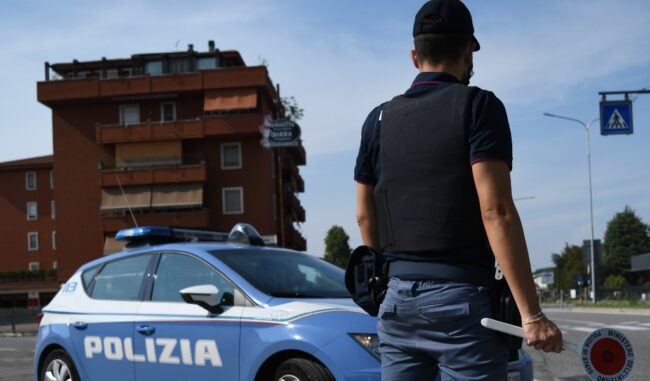 Trovato con cocaina e 500 euro in contanti, 18enne arrestato a Soresina