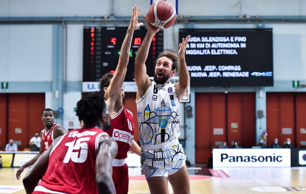 La Vanoli Cremona non delude, contro Varese finisce 80-70
