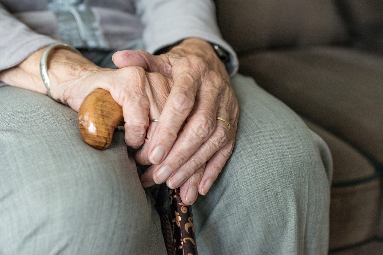 Il Covid abbassa la speranza di vita degli italiani: Cremona tra le province con i dati peggiori