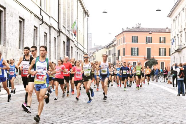 Domenica 19 ottobre si corre la 24ª edizione della Maratonina di Cremona