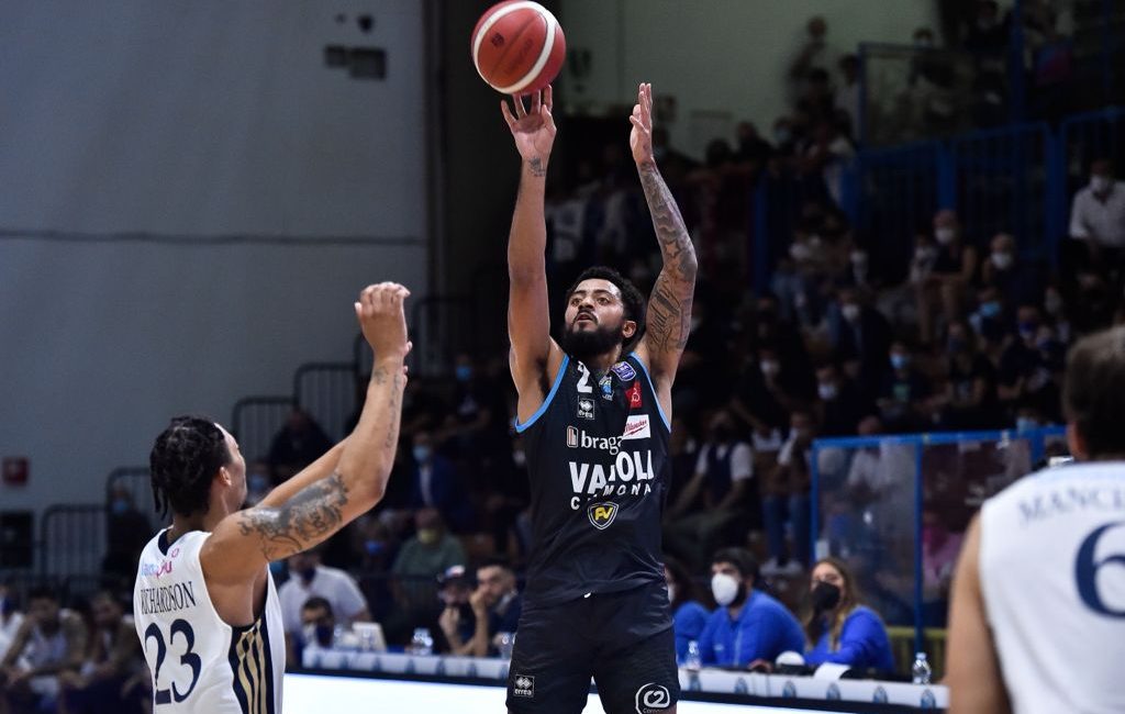 Vanoli Cremona vittoriosa sulla Fortitudo Bologna: al Palaradi finisce 94-78