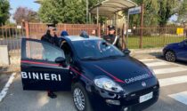 Pizzicate a rubare l'elettricità al condominio...il marito di una delle furbette minaccia i carabinieri