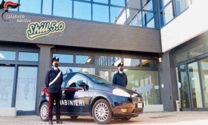 Cliente (ladro seriale) colto in flagrante dopo aver rubato soldi dagli armadietti della palestra