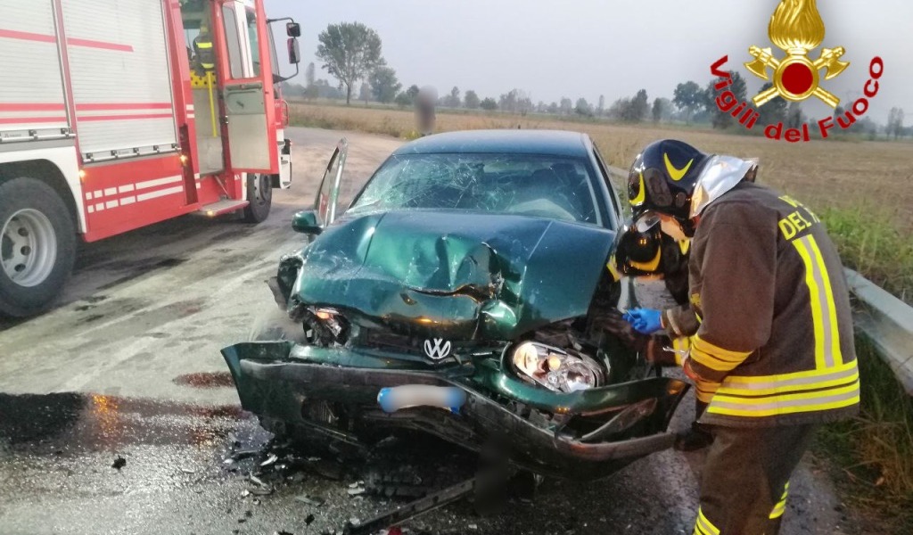 Schianto frontale tra Dovera e Monte Cremasco: 4 feriti sulla provinciale