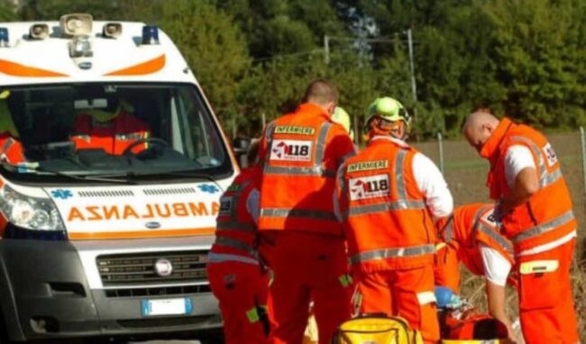 Frontale sulla Paullese tra camion e autovettura: muore un uomo di 50 anni