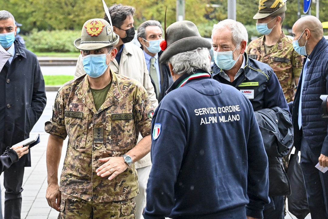 Vaccinazioni Covid, Figliuolo: “Eccellente il lavoro svolto dalla Lombardia”