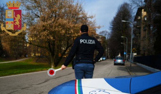 Agli arresti domiciliari esce di casa: arrestato per evasione… viene rimesso ai domiciliari