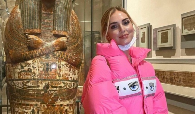 Chiara Ferragni al Museo Egizio di Torino, accoglie l’appello del gruppo “Eugenio in via di Gioia”