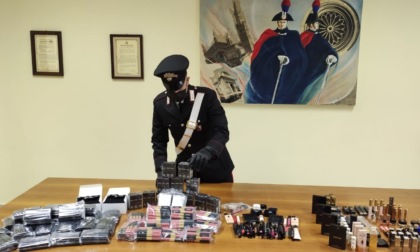 Ruba cosmetici per 50mila euro nell'azienda in cui lavora: arrestato