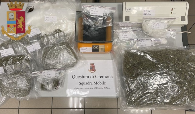 Spaccio nei locali della movida cremonese: sequestrati quasi 2 chili di marijuana e cocaina