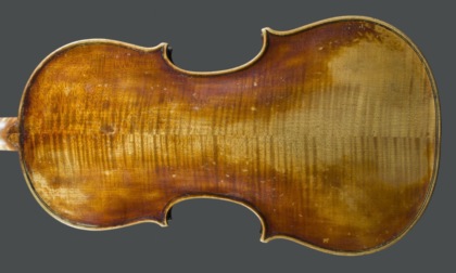 Un violino Giuseppe Ceruti esposto al Museo del Violino