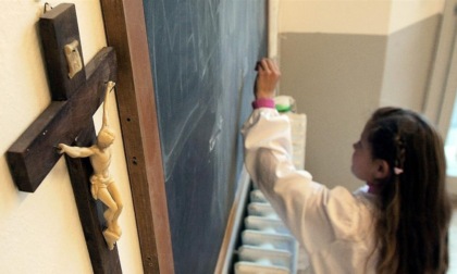 In provincia calano gli studenti che si avvalgono dell'insegnamento della religione a scuola