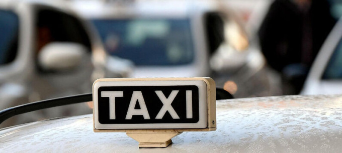 Da oggi attiva la nuova postazione taxi in piazza Roma