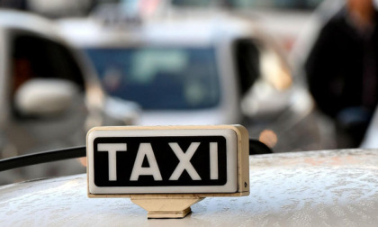 Cremona riorganizza il servizio taxi: nuovi orari, turni e tariffe dal 1° aprile