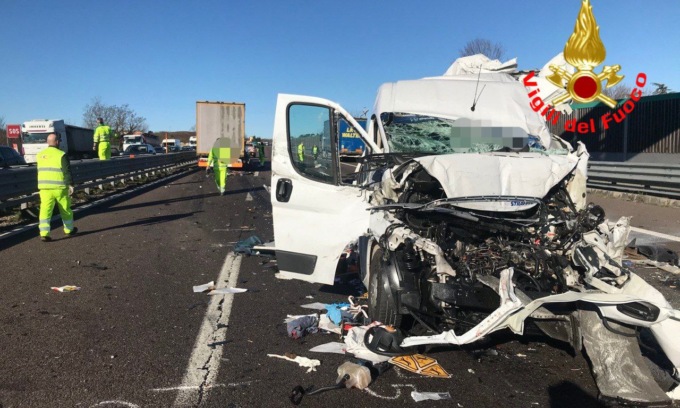 Incidente mortale sulla A4, perde la vita un operaio 39enne