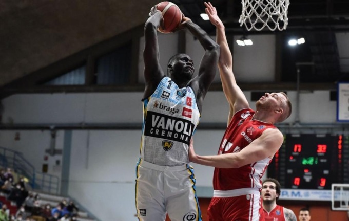 Ancora una sconfitta per la Vanoli Cremona, al Palaradi passa Reggio Emilia 62-76