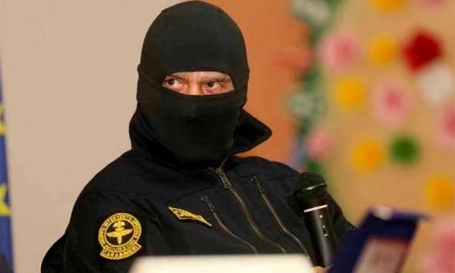 Una serata con il Comandante Alfa, l’uomo “Dietro il mephisto”