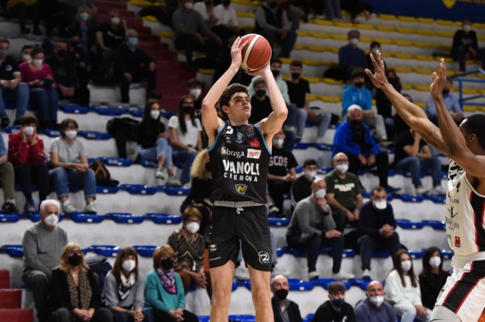 La Vanoli Cremona capitola al PalaRadi contro la Bertram Tortona 73-74