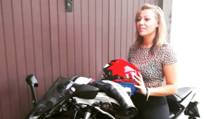 Chi era Alexandra, la 25enne morta in un incidente stradale in sella alla sua moto