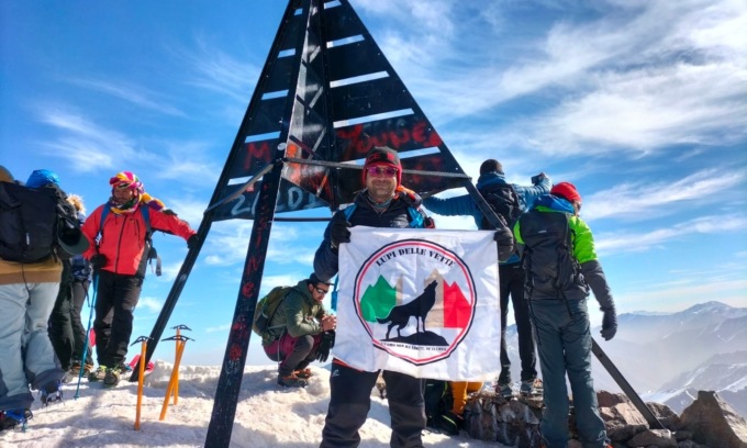 In cima al monte più alto del Nord Africa, l’impresa solitaria di Filippo Ruffoni