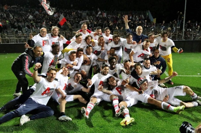 La favola della Cremonese: dopo 26 anni ritorna in Serie A
